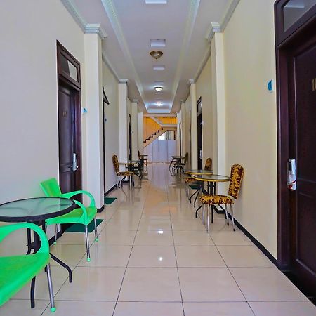 Oyo Life 511 Grace Residence Surabaya Exterior photo