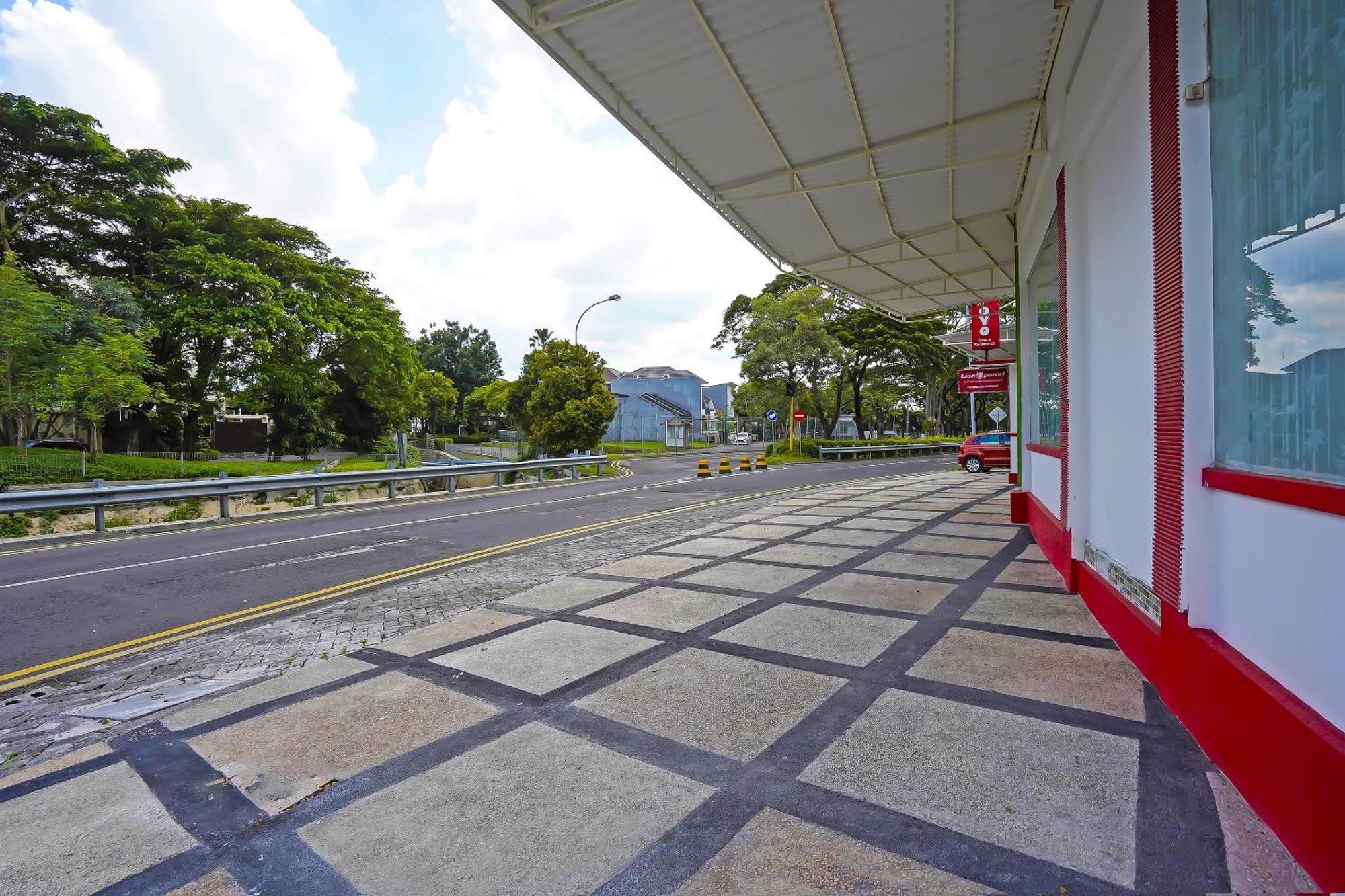 Oyo Life 511 Grace Residence Surabaya Exterior photo