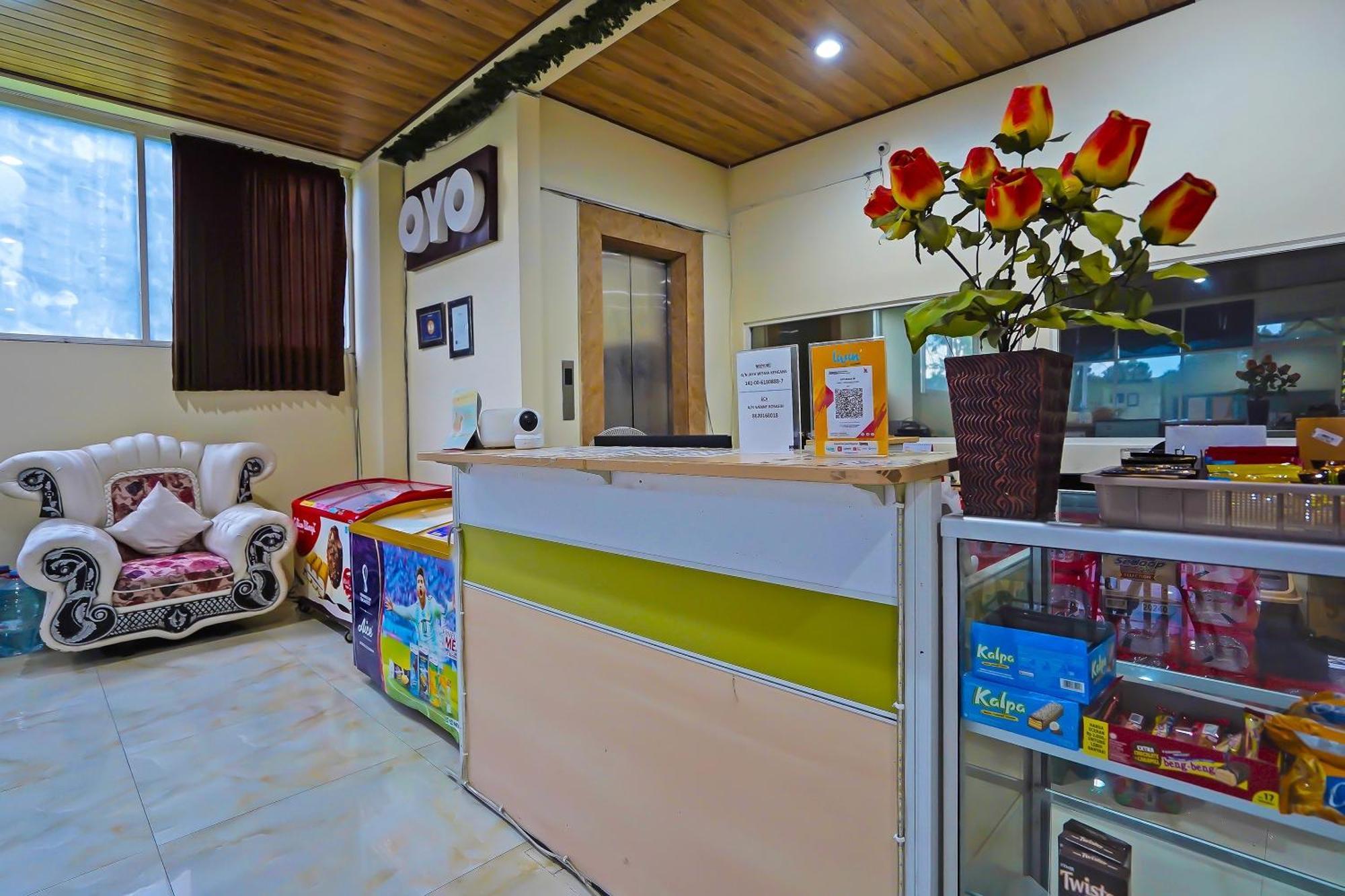Oyo Life 511 Grace Residence Surabaya Exterior photo