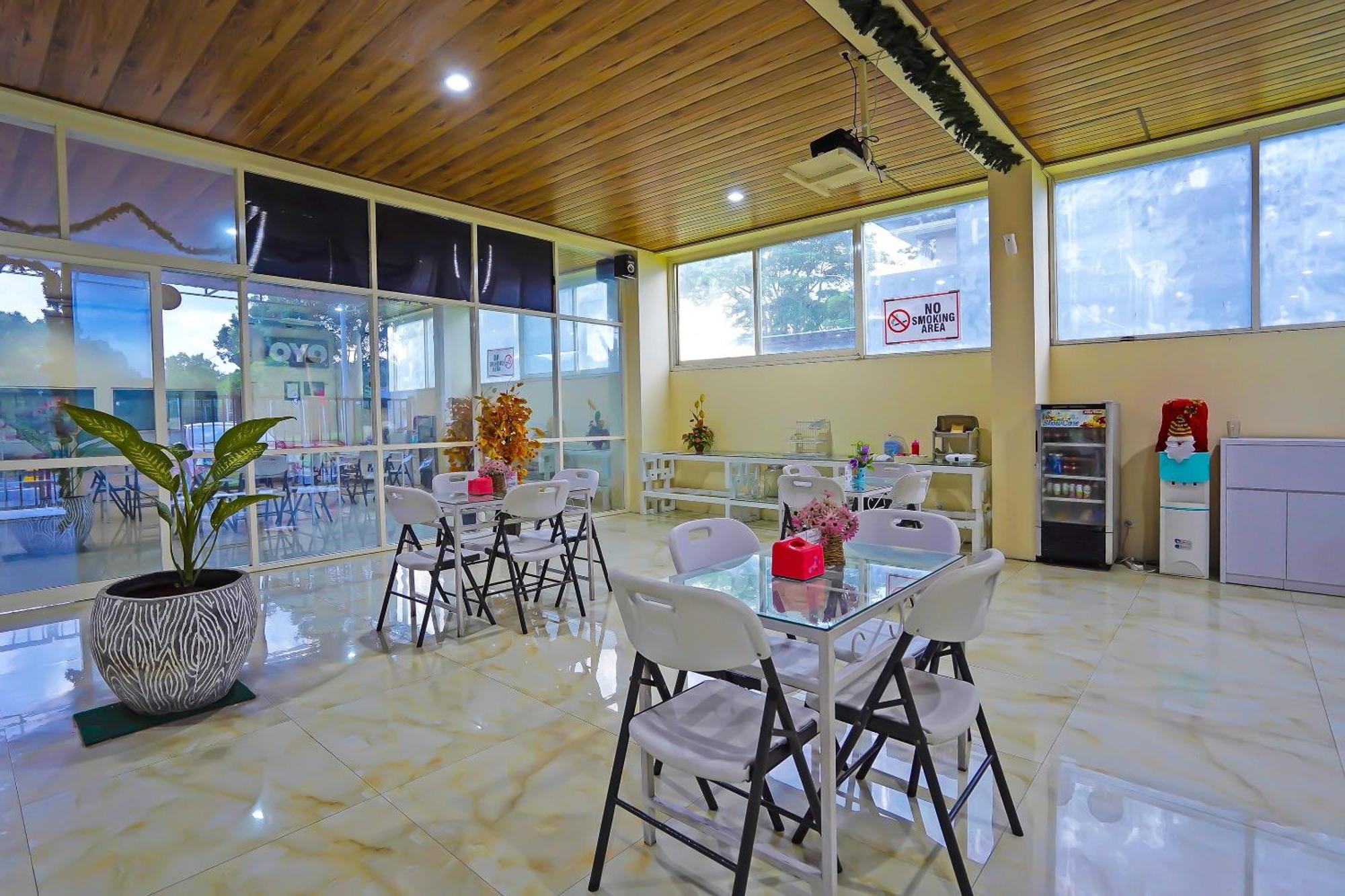 Oyo Life 511 Grace Residence Surabaya Exterior photo